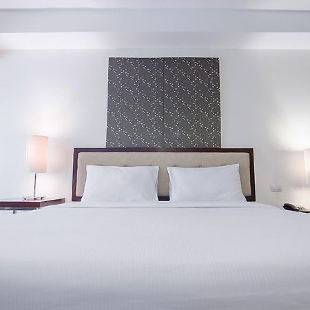 Romance Hotel Bangna Банкок Екстериор снимка