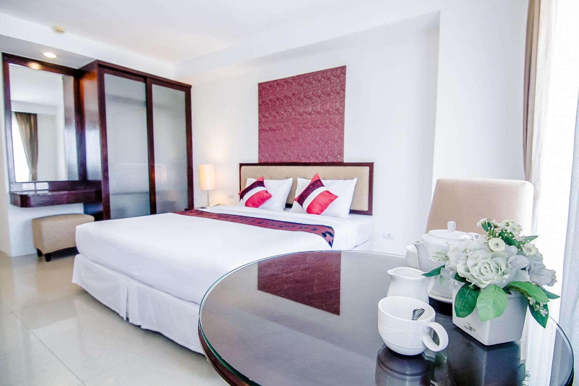 Romance Hotel Bangna Банкок Екстериор снимка