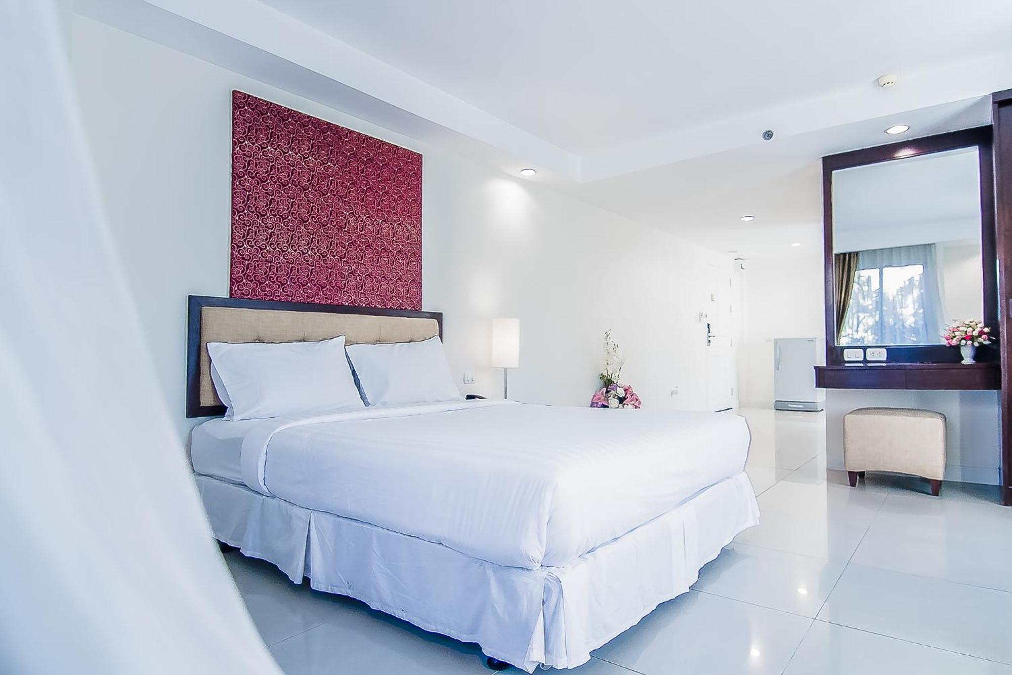 Romance Hotel Bangna Банкок Екстериор снимка