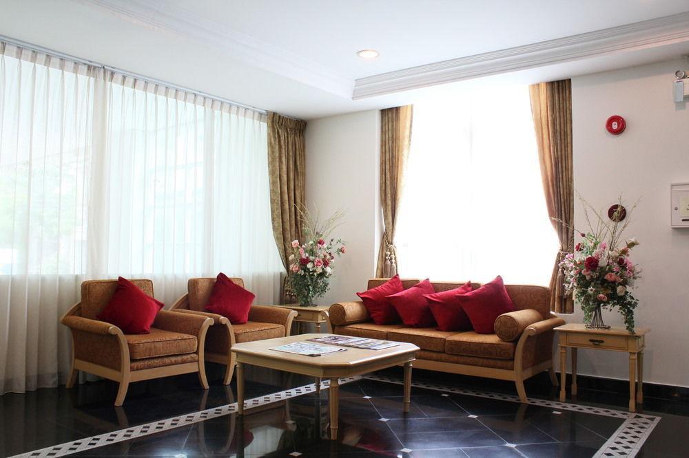 Romance Hotel Bangna Банкок Екстериор снимка