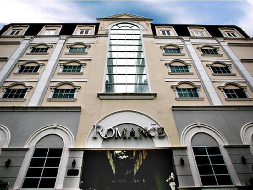 Romance Hotel Bangna Банкок Екстериор снимка