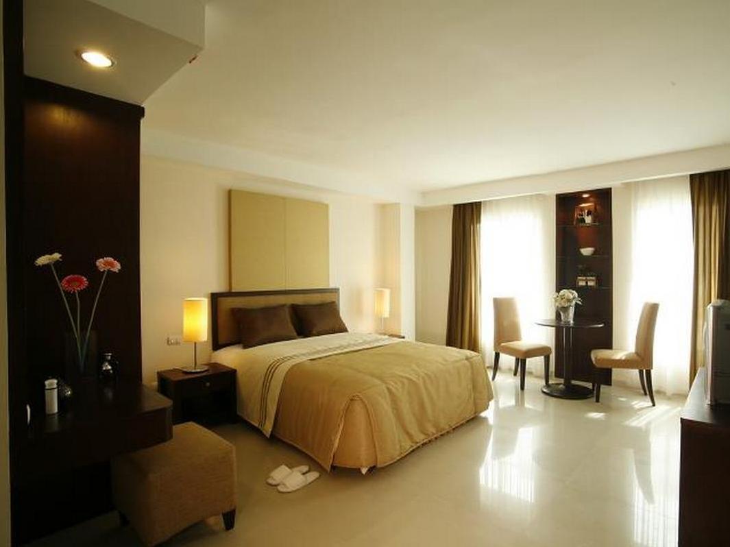 Romance Hotel Bangna Банкок Екстериор снимка